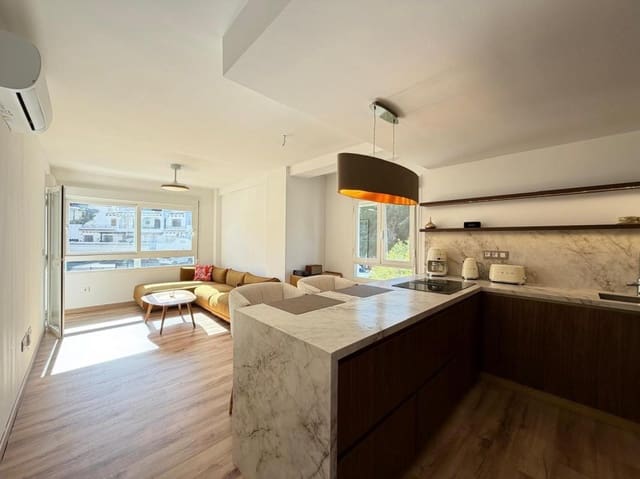 2 soverom Leilighet til salgs i Dehesa de Campoamor, Orihuela med svømmebasseng garasje - € 280 000 (Ref: 10181228)