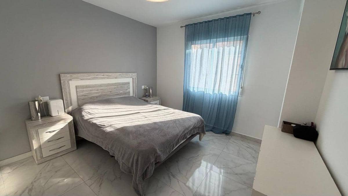 3 slaapkamer Appartement te koop in Torrevieja - € 253.000 (Ref: 10181231)
