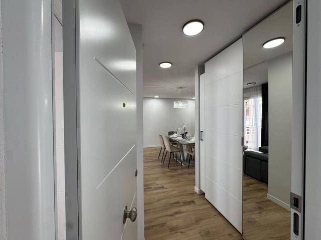 3 soveværelse Lejlighed til salg i Las Piscinas Naturales, Torrevieja - € 295.000 (Ref: 10181235)