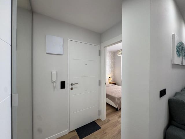 3 soveværelse Lejlighed til salg i Las Piscinas Naturales, Torrevieja - € 295.000 (Ref: 10181235)