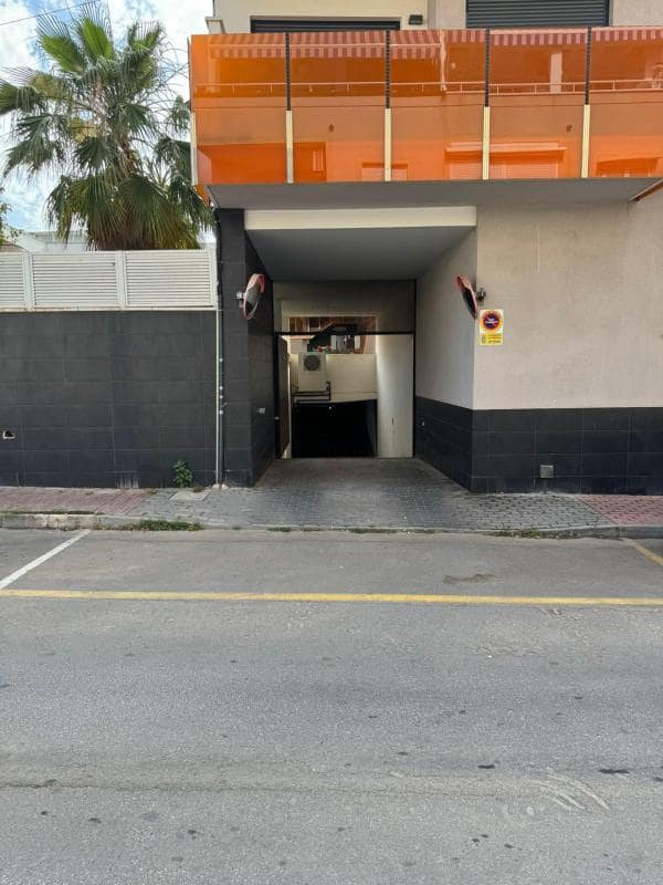 Garasje til salgs i Torrevieja - € 24 000 (Ref: 10181240)