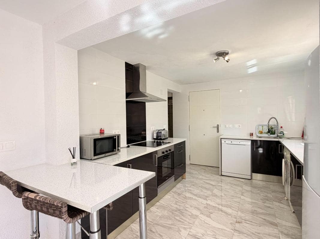 5 slaapkamer Villa te koop in Ciudad Quesada met zwembad garage - € 725.000 (Ref: 10181242)