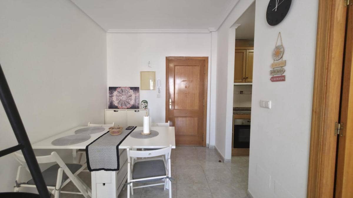 1 sovrum Lägenhet till salu i Torrevieja - 129 900 € (Ref: 10181246)