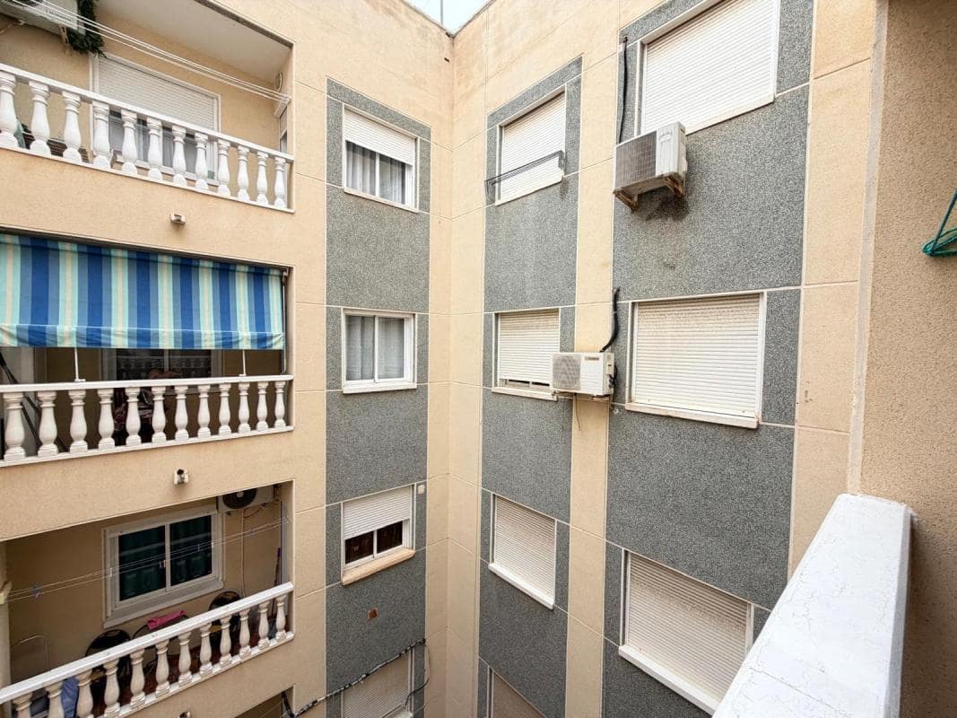 1 soveværelse Lejlighed til salg i Torrevieja - € 109.900 (Ref: 10181262)