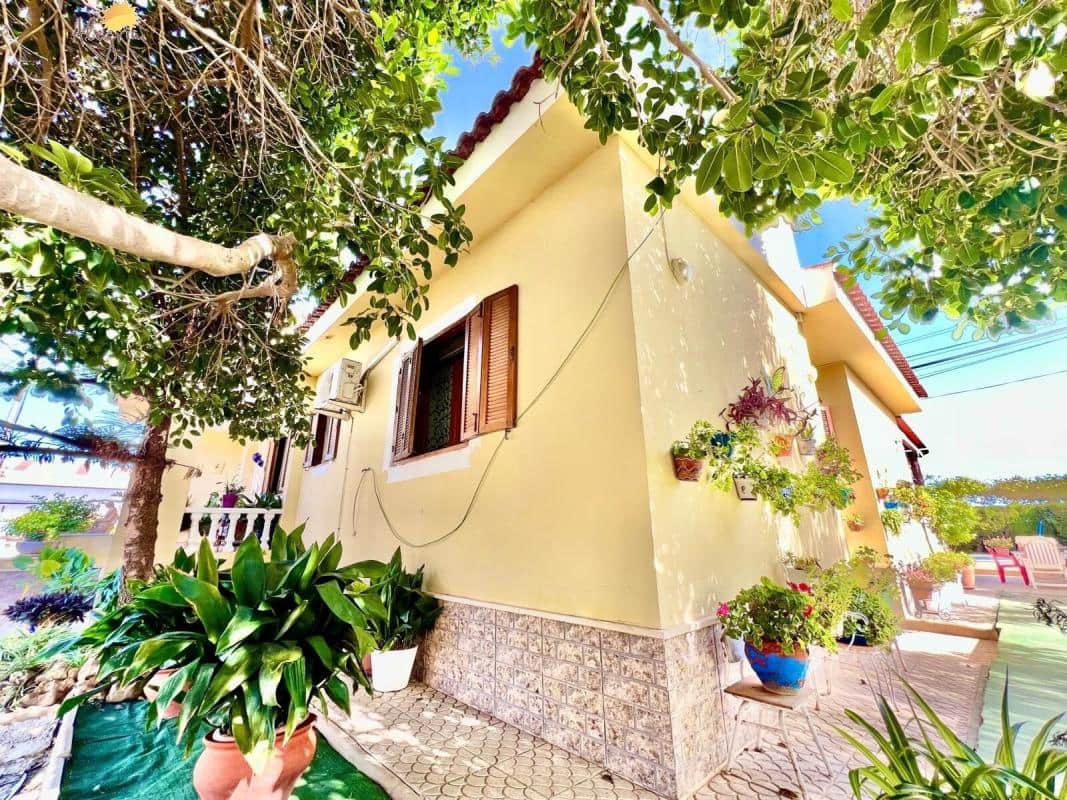 3 bedroom Villa for sale in Daya Vieja with pool garage - € 850,000 (Ref: 10181268)