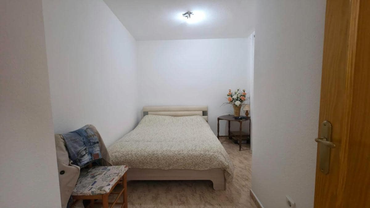 Apartamento de 3 habitaciones en Torrevieja en venta con piscina - 179.900 € (Ref: 10181269)