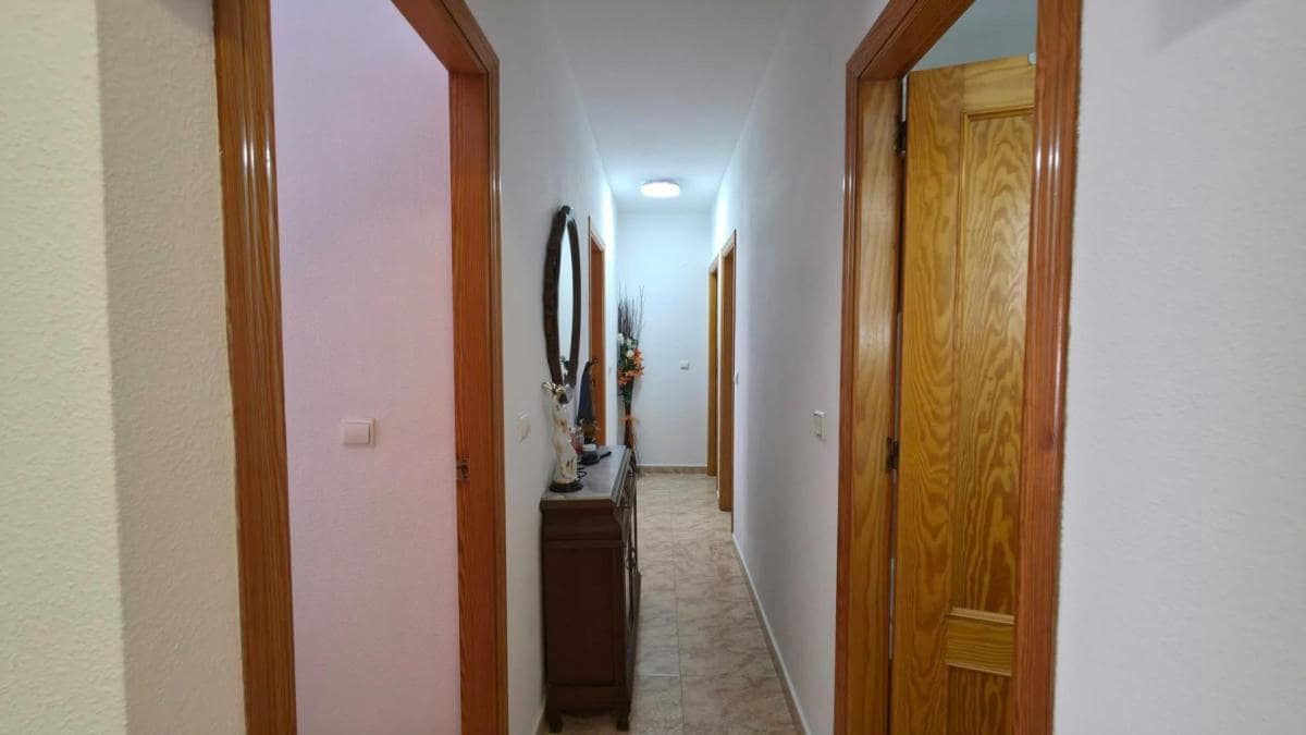 Apartamento de 3 habitaciones en Torrevieja en venta con piscina - 179.900 € (Ref: 10181269)