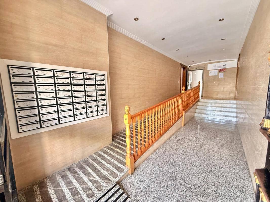 Apartamento de 1 habitación en Torrevieja en venta con piscina - 167.950 € (Ref: 10181272)