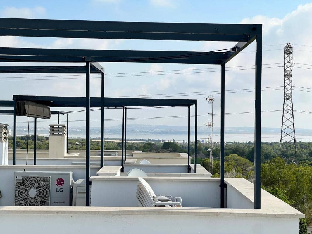 Chalet de 3 habitaciones en Orihuela en venta con piscina garaje - 395.000 € (Ref: 10181280)