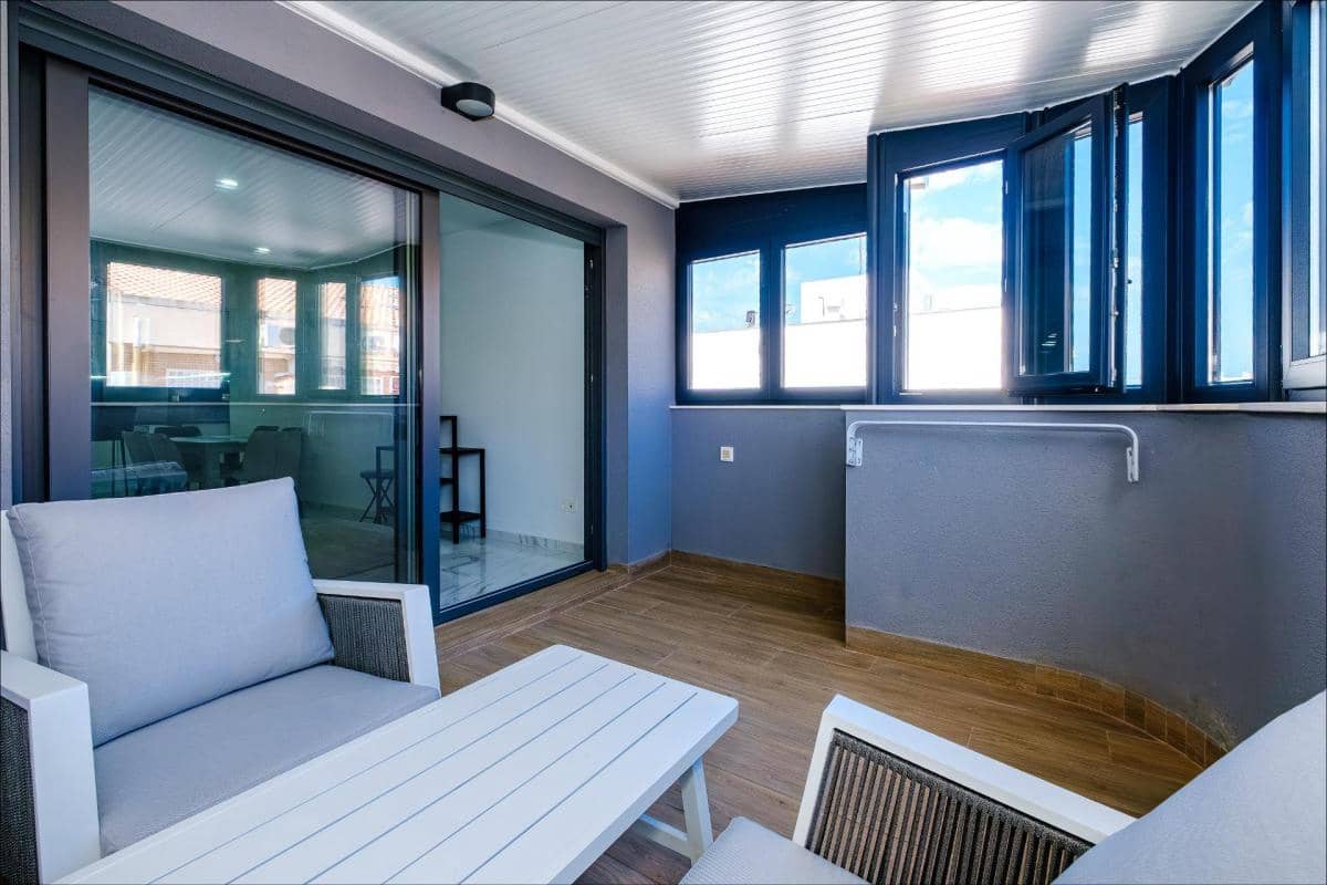 4 makuuhuone Huoneisto myytävänä paikassa Torrevieja - 574 900 € (Ref: 10181283)
