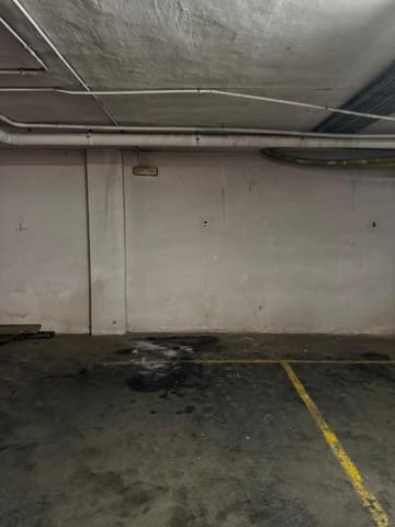 Garaż na sprzedaż w Las Piscinas Naturales, Torrevieja - 12 900 € (Ref: 10181288)