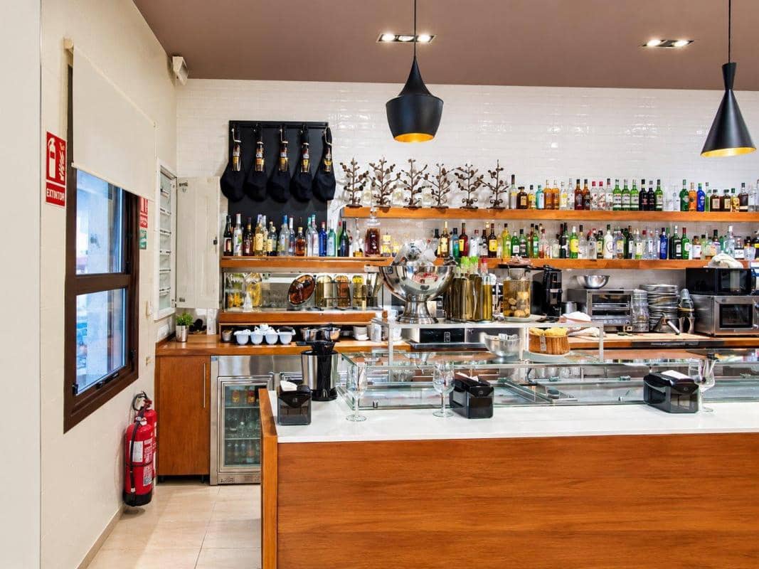 10 camera da letto Azienda in vendita in Orihuela con garage - 999.900 € (Rif: 10181295)