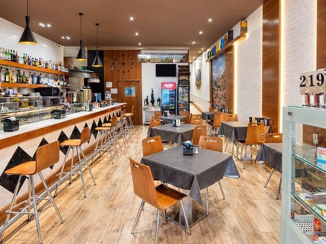 10 slaapkamer Bedrijf te koop in La Murada, Orihuela met garage - € 999.900 (Ref: 10181295)
