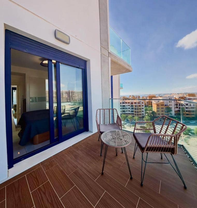 2 soveværelse Lejlighed til salg i Torrevieja med swimmingpool - € 509.990 (Ref: 10181299)