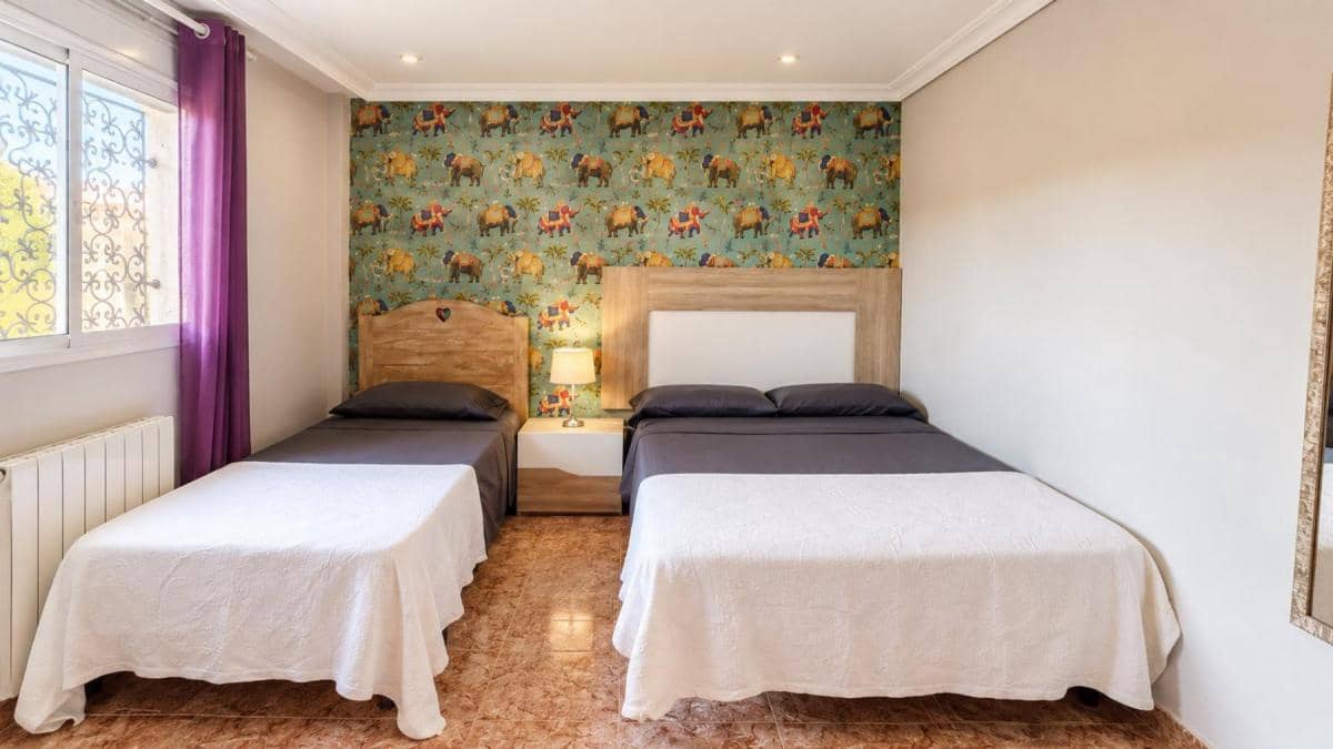 4 bedroom Villa for sale in Benferri with pool garage - € 467,000 (Ref: 10181301)