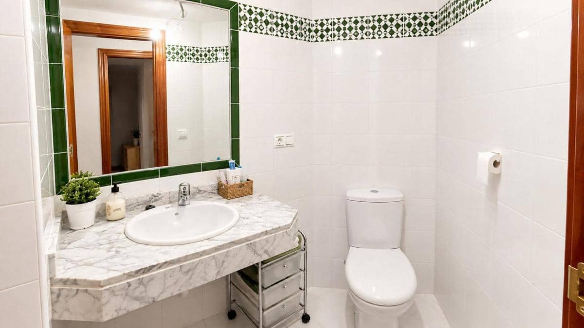 2 soveværelse Lejlighed til salg i Torrevieja med swimmingpool garage - € 260.000 (Ref: 10181309)