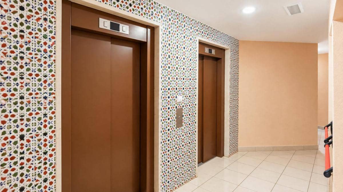 2 soveværelse Lejlighed til salg i Torrevieja med swimmingpool garage - € 260.000 (Ref: 10181309)