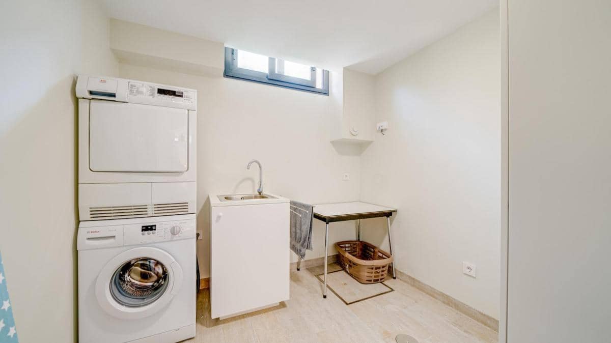 5 soverom Villa til salgs i Finestrat med svømmebasseng garasje - € 895 000 (Ref: 10181319)