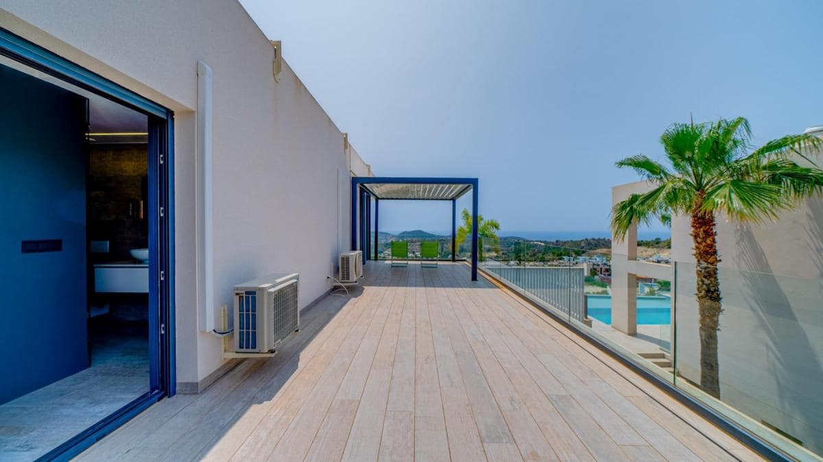 5 soverom Villa til salgs i Finestrat med svømmebasseng garasje - € 895 000 (Ref: 10181319)