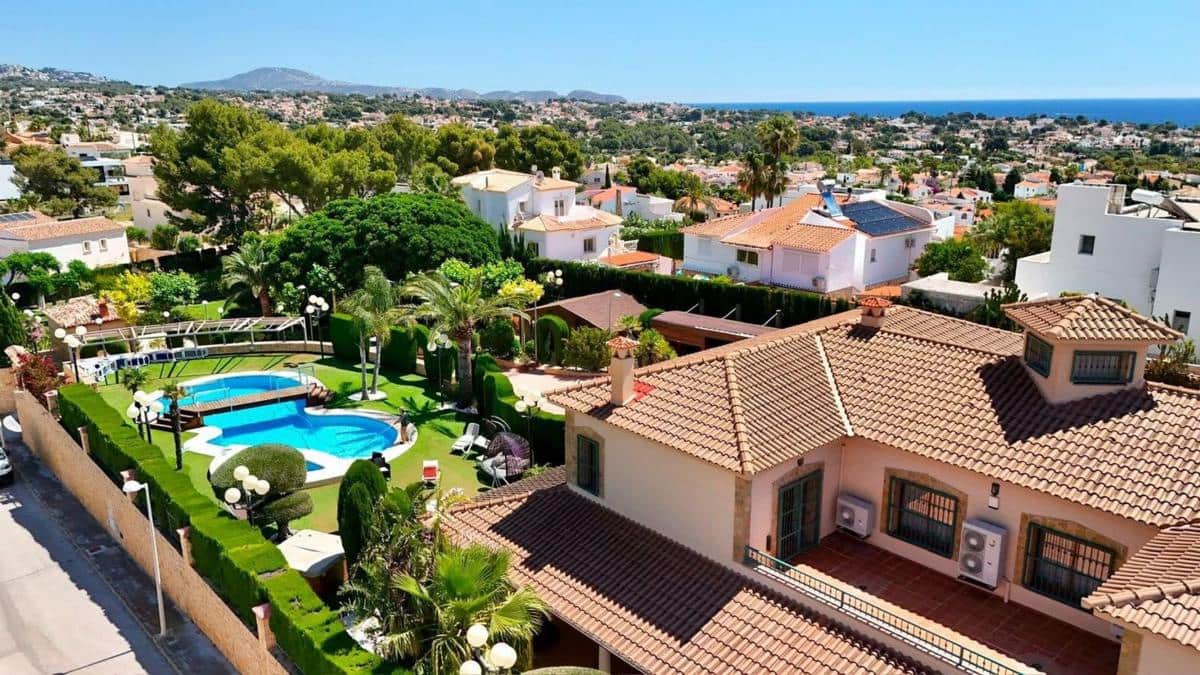 8 quarto Moradia para venda em Calpe / Calp com piscina garagem - 2 500 000 € (Ref: 10181320)