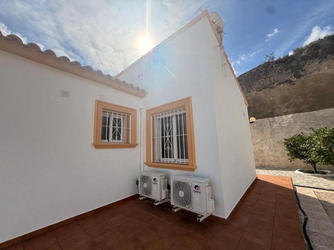 4 slaapkamer Villa te koop in Calpe / Calp met zwembad garage - € 649.000 (Ref: 10181323)