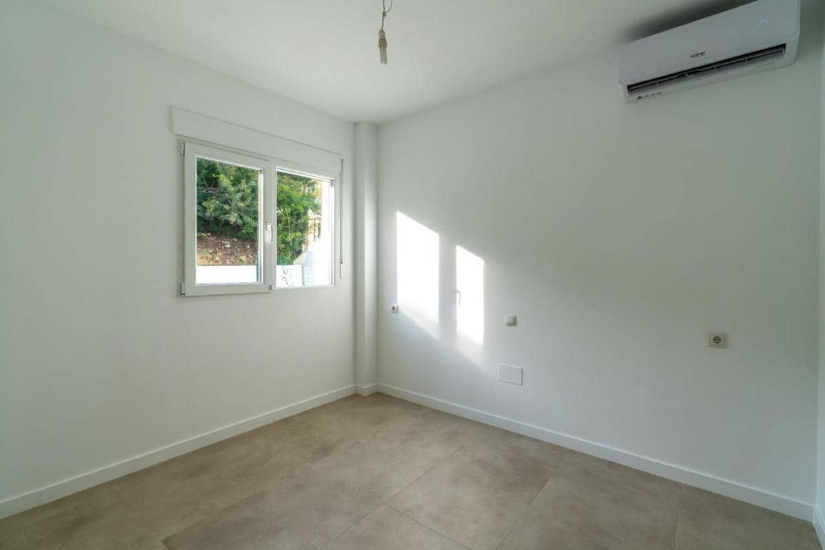 Chalet de 3 habitaciones en El Campello en venta con garaje - 549.500 € (Ref: 10181332)