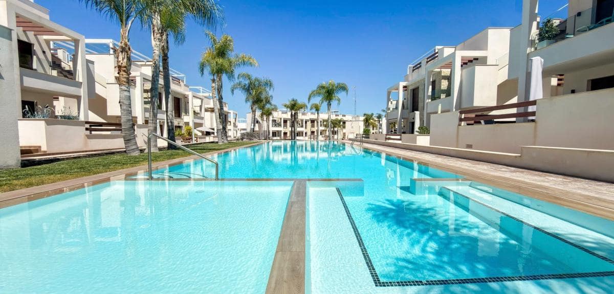 2 slaapkamer Appartement te koop in Torrevieja met zwembad garage - € 299.000 (Ref: 10181515)