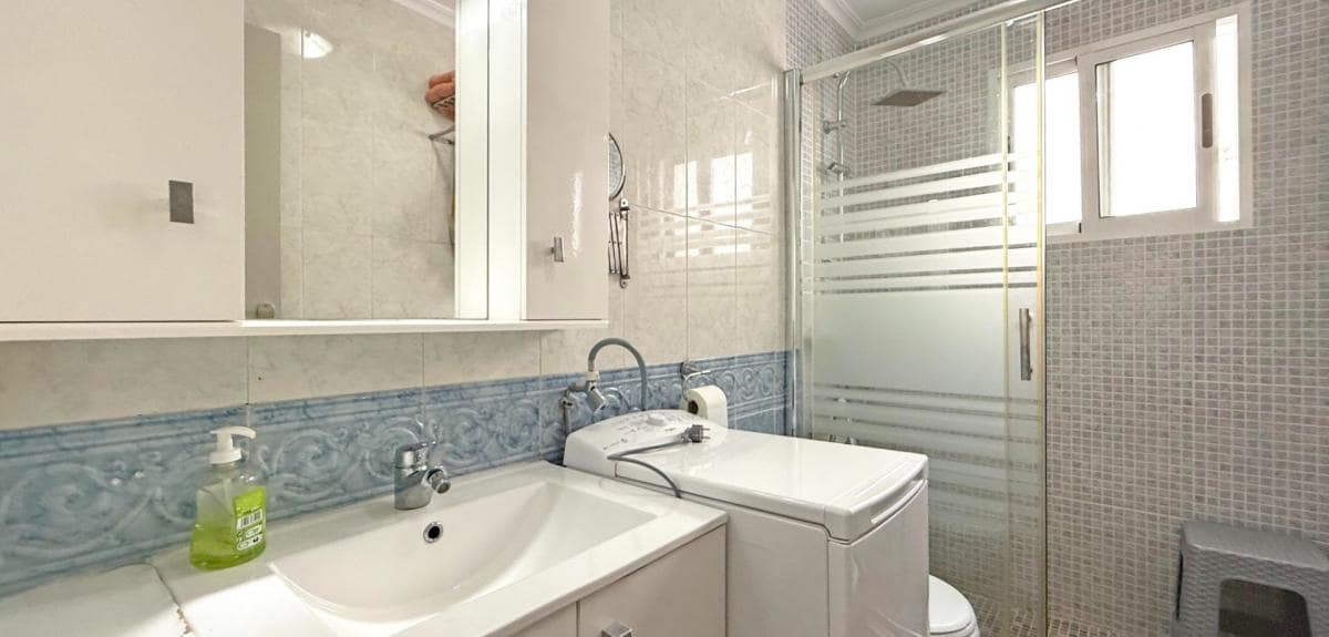 2 makuuhuone Huoneisto myytävänä paikassa Torrevieja mukana uima-altaan - 159 900 € (Ref: 10181522)