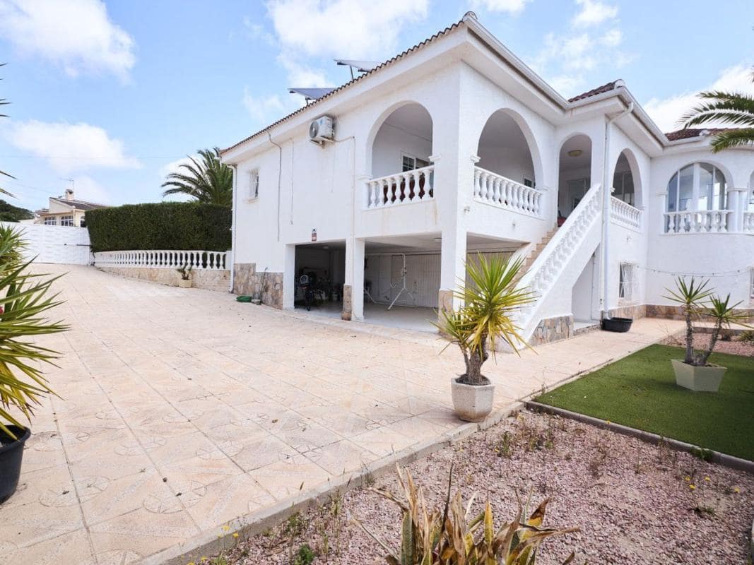 4 soveværelse Villa til salg i Rojales med swimmingpool garage - € 695.000 (Ref: 10181574)