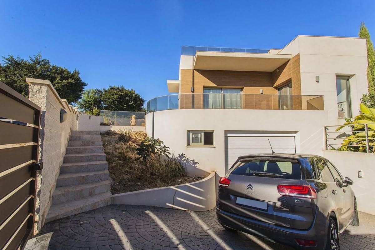 3 soverom Villa til salgs i San Miguel de Salinas med svømmebasseng - € 682 500 (Ref: 10181576)