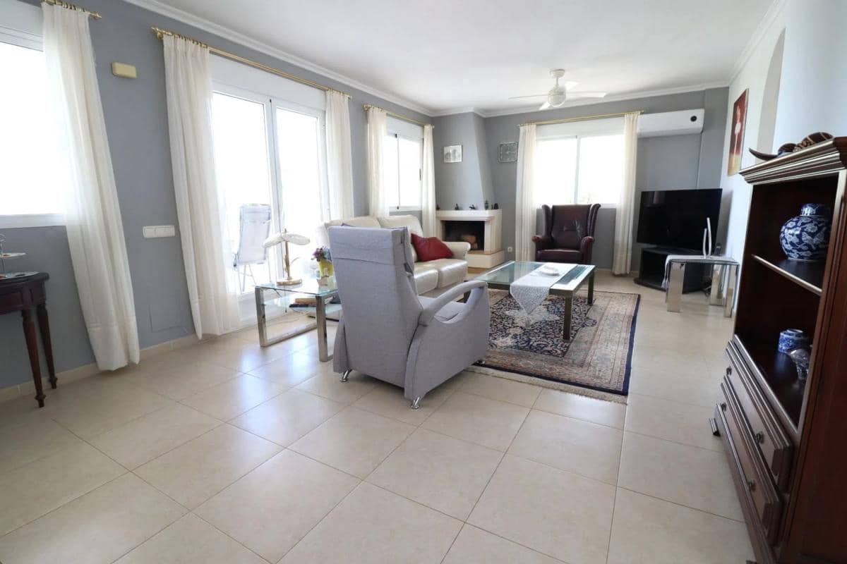 Chalet de 3 habitaciones en Algorfa en venta con piscina garaje - 650.000 € (Ref: 10181578)