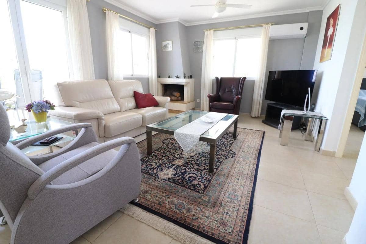 Chalet de 3 habitaciones en Algorfa en venta con piscina garaje - 650.000 € (Ref: 10181578)