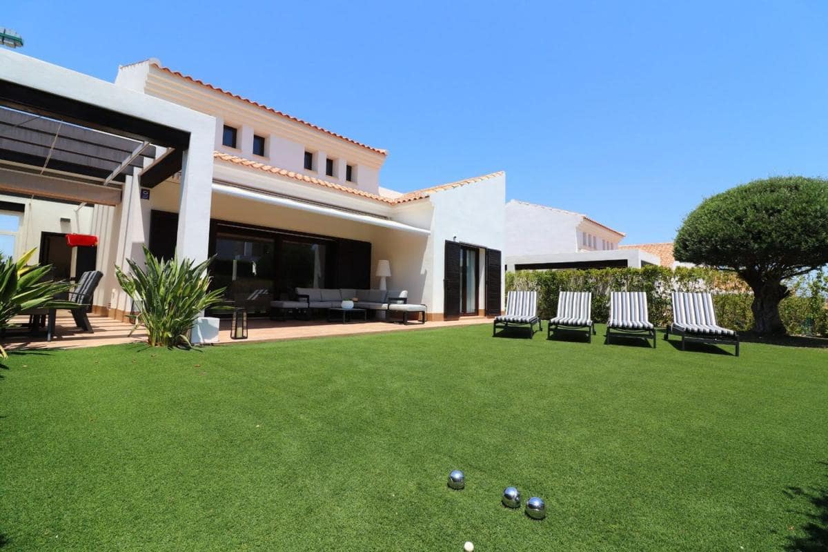 Chalet de 3 habitaciones en Algorfa en venta con piscina garaje - 550.000 € (Ref: 10181581)