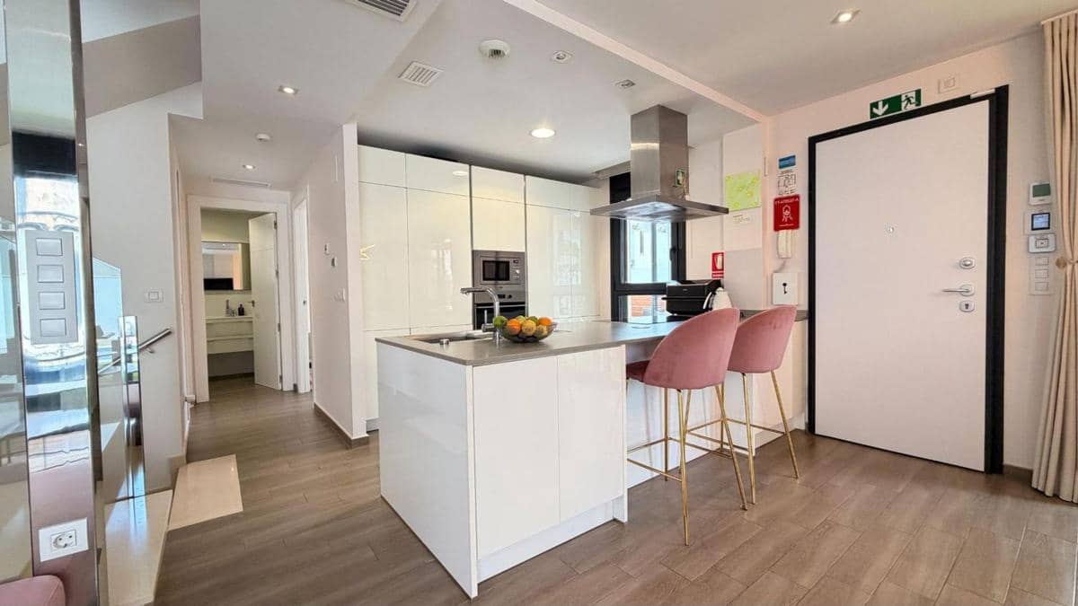 5 soveværelse Villa til salg i Torrevieja med swimmingpool - € 549.000 (Ref: 10181582)
