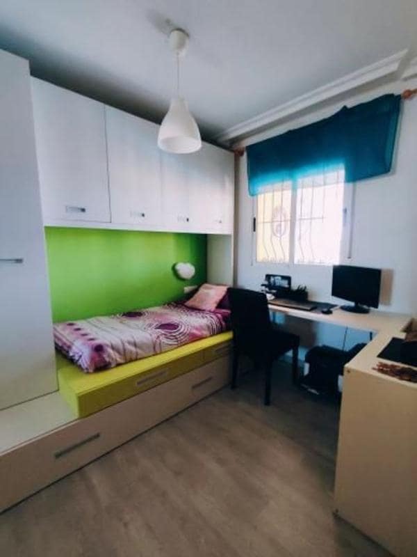 6 soveværelse Villa til salg i Torrevieja med swimmingpool garage - € 525.000 (Ref: 10181585)