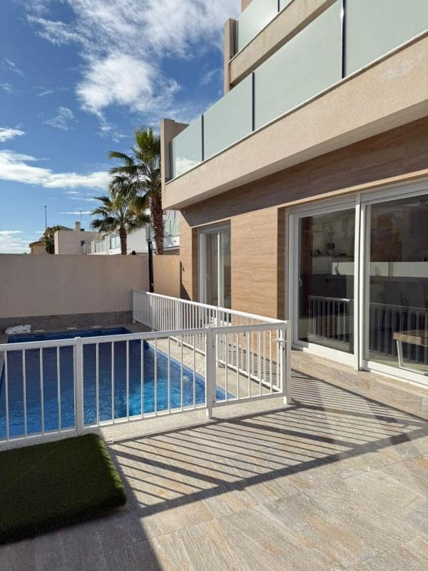 4 chambre Villa/Maison à vendre à Pilar de la Horadada avec garage - 469 000 € (Ref: 10181588)