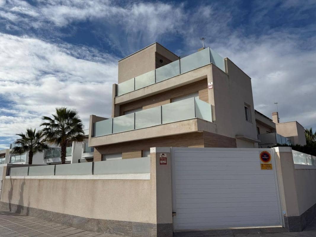 4 chambre Villa/Maison à vendre à Pilar de la Horadada avec garage - 469 000 € (Ref: 10181588)