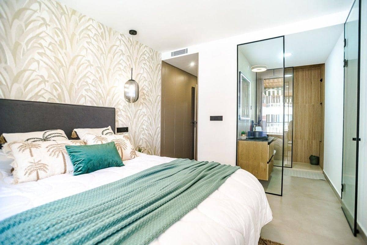 3 makuuhuone Huoneisto myytävänä paikassa Torrevieja mukana uima-altaan - 419 000 € (Ref: 10181596)