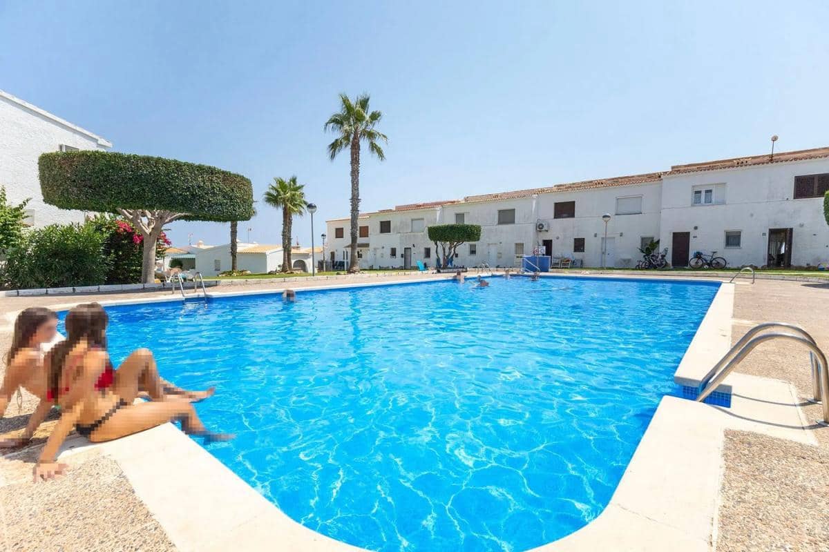 2 soverom Bungalow til salgs i Orihuela med svømmebasseng - € 357 000 (Ref: 10181600)