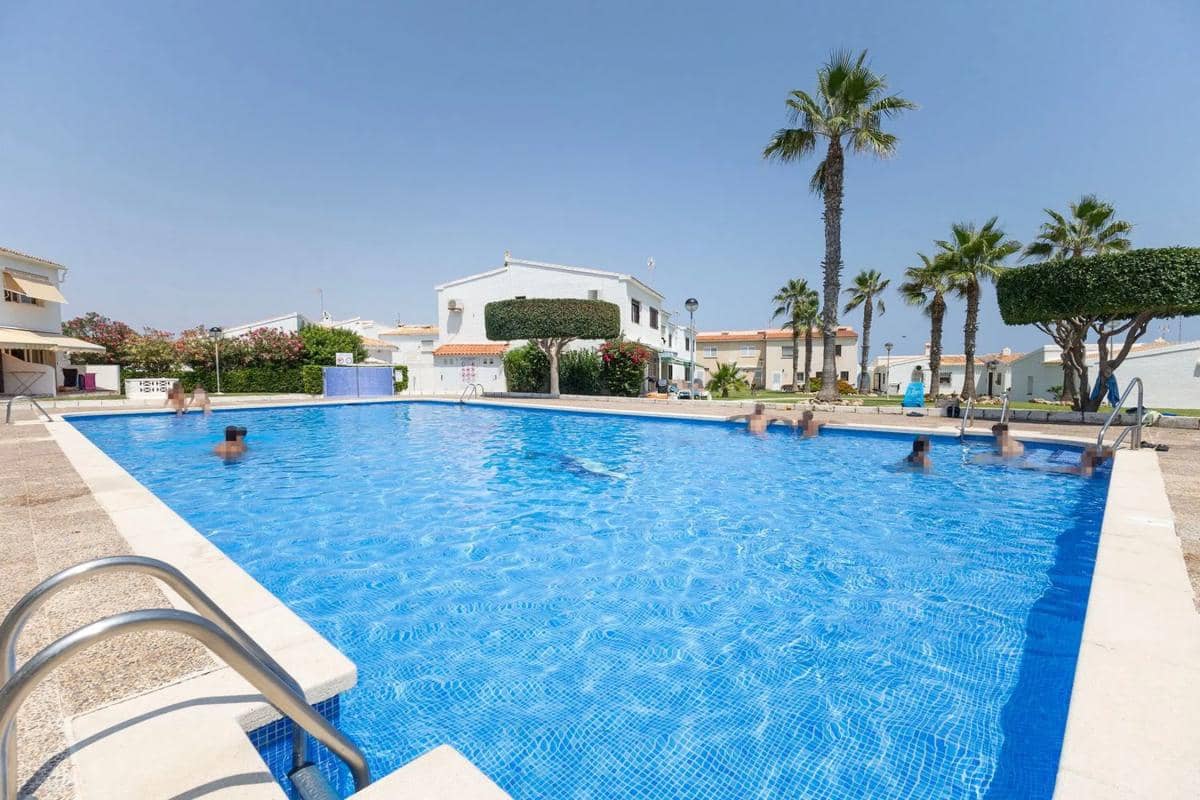 2 soverom Bungalow til salgs i Orihuela med svømmebasseng - € 357 000 (Ref: 10181600)