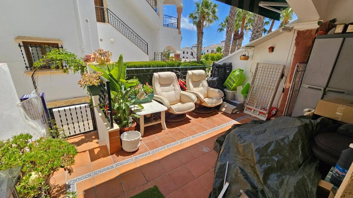 Casa de 2 habitaciones en Orihuela en venta con piscina - 239.000 € (Ref: 10182960)
