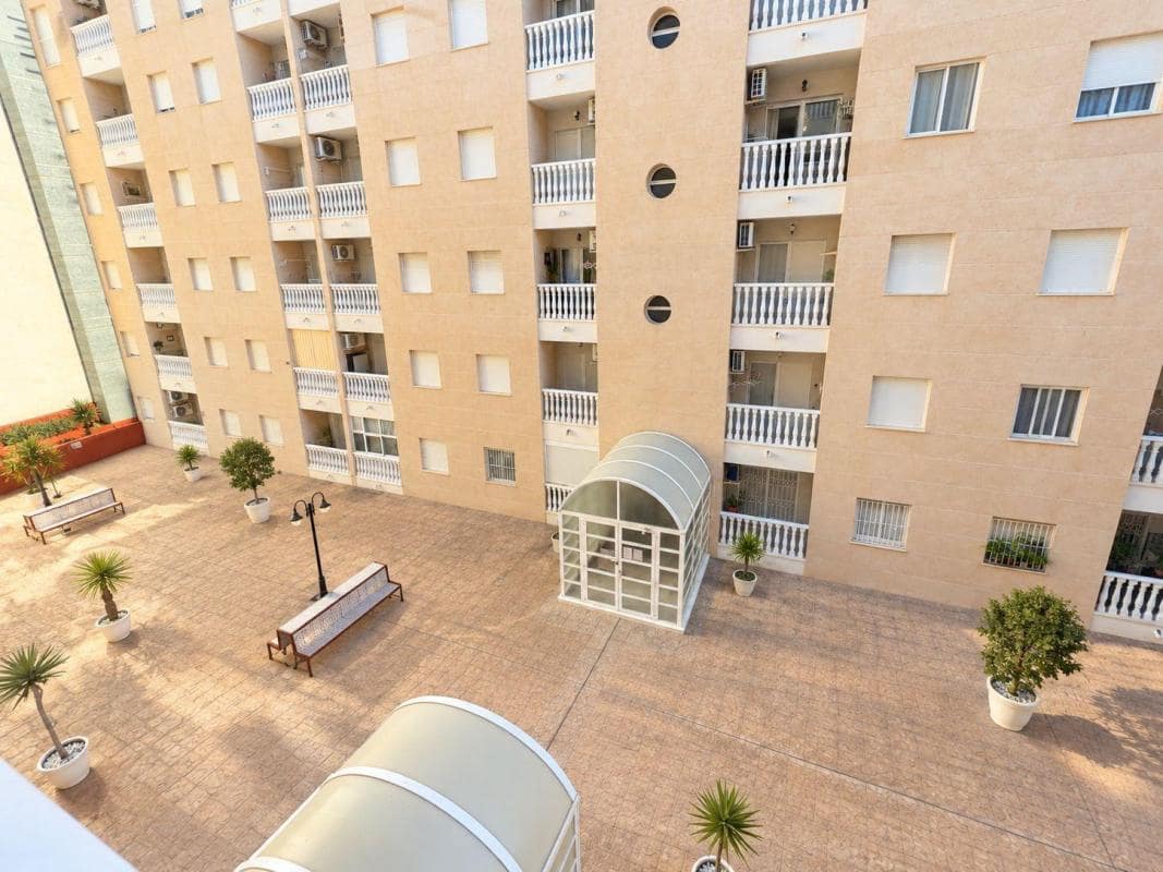 1 soverom Leilighet til salgs i Torrevieja med svømmebasseng - € 139 960 (Ref: 10184675)