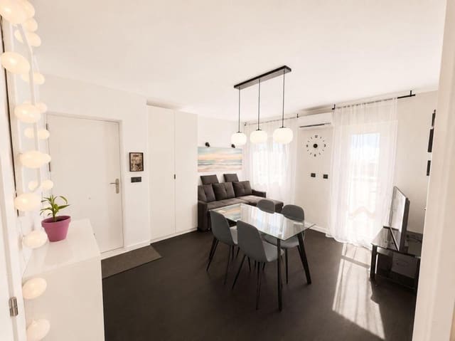 Bungalow de 1 habitación en El Chaparral - La Siesta - La Torreta, Torrevieja en venta con piscina garaje - 212.000 € (Ref: 10184678)