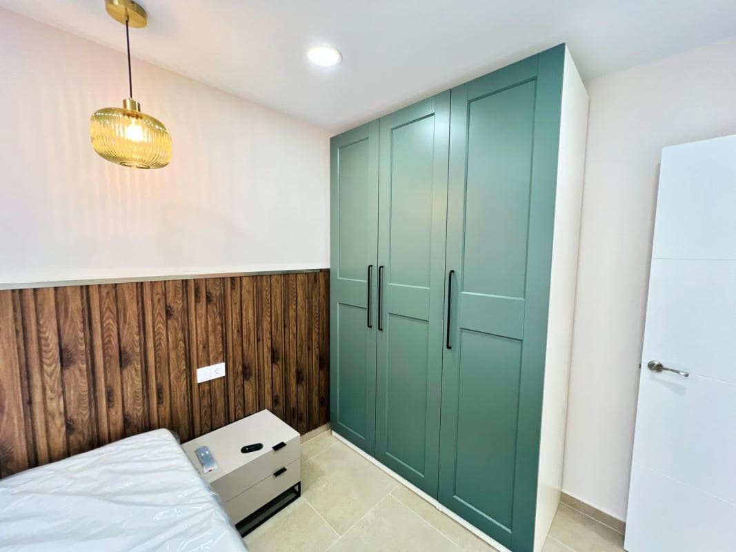 2 soverom Leilighet til salgs i Torrevieja med svømmebasseng garasje - € 187 000 (Ref: 10184759)