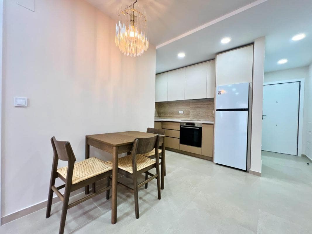 2 soverom Leilighet til salgs i Torrevieja med svømmebasseng garasje - € 187 000 (Ref: 10184759)