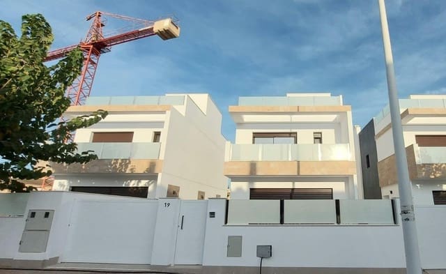 3 soveværelse Villa til salg i Los Peñascos - El Salero - Los Imbernones, San Pedro del Pinatar med swimmingpool garage - € 419.900 (Ref: 8753511)