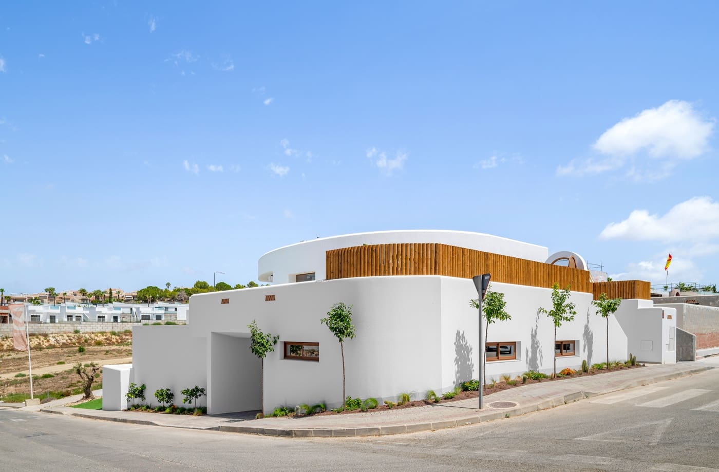4 bedroom Villa for sale in Algorfa with garage - € 840,000 (Ref: 9327084)