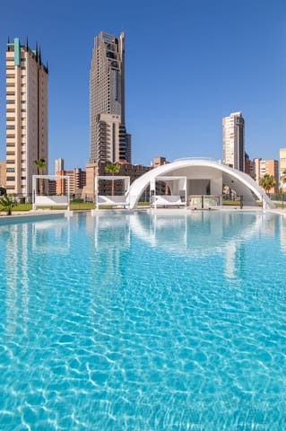 2 soveværelse Lejlighed til salg i Playa Poniente, Benidorm med swimmingpool - € 690.000 (Ref: 9327180)
