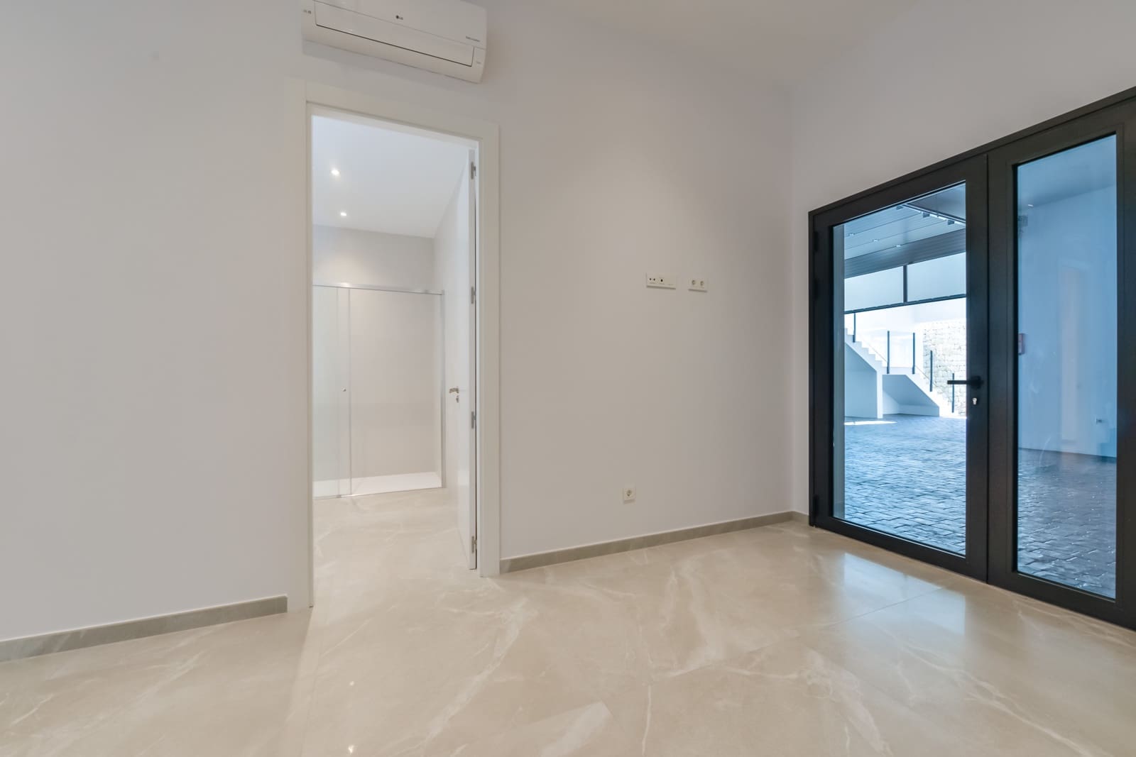 8 sypialnia Willa na sprzedaż w Finestrat - 4 450 000 € (Ref: 9327289)