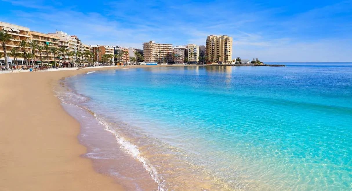 4 slaapkamer Villa te koop in Algorfa - € 679.000 (Ref: 9327533)